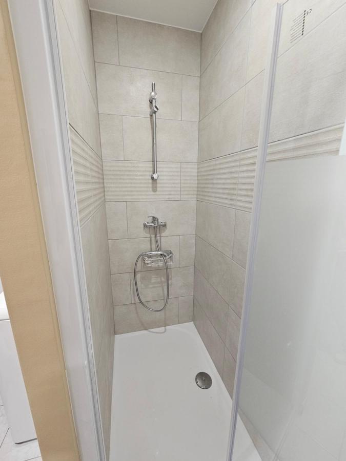 Apartamento Les Oliviers Ansouis Exterior foto